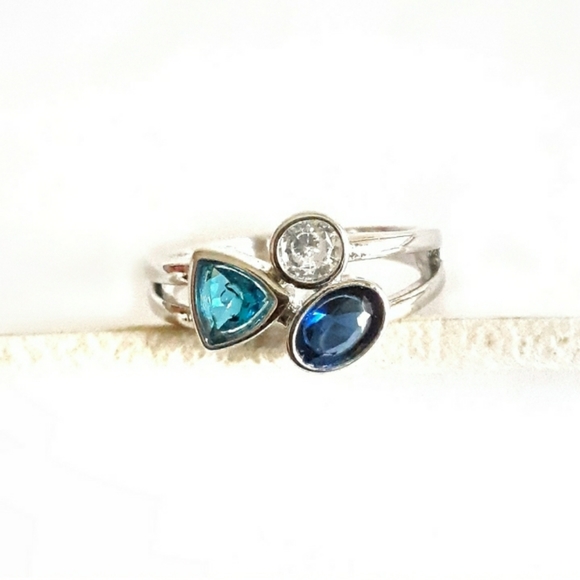 Jewelry - Sterling silver blue topaz sapphire ring size 8